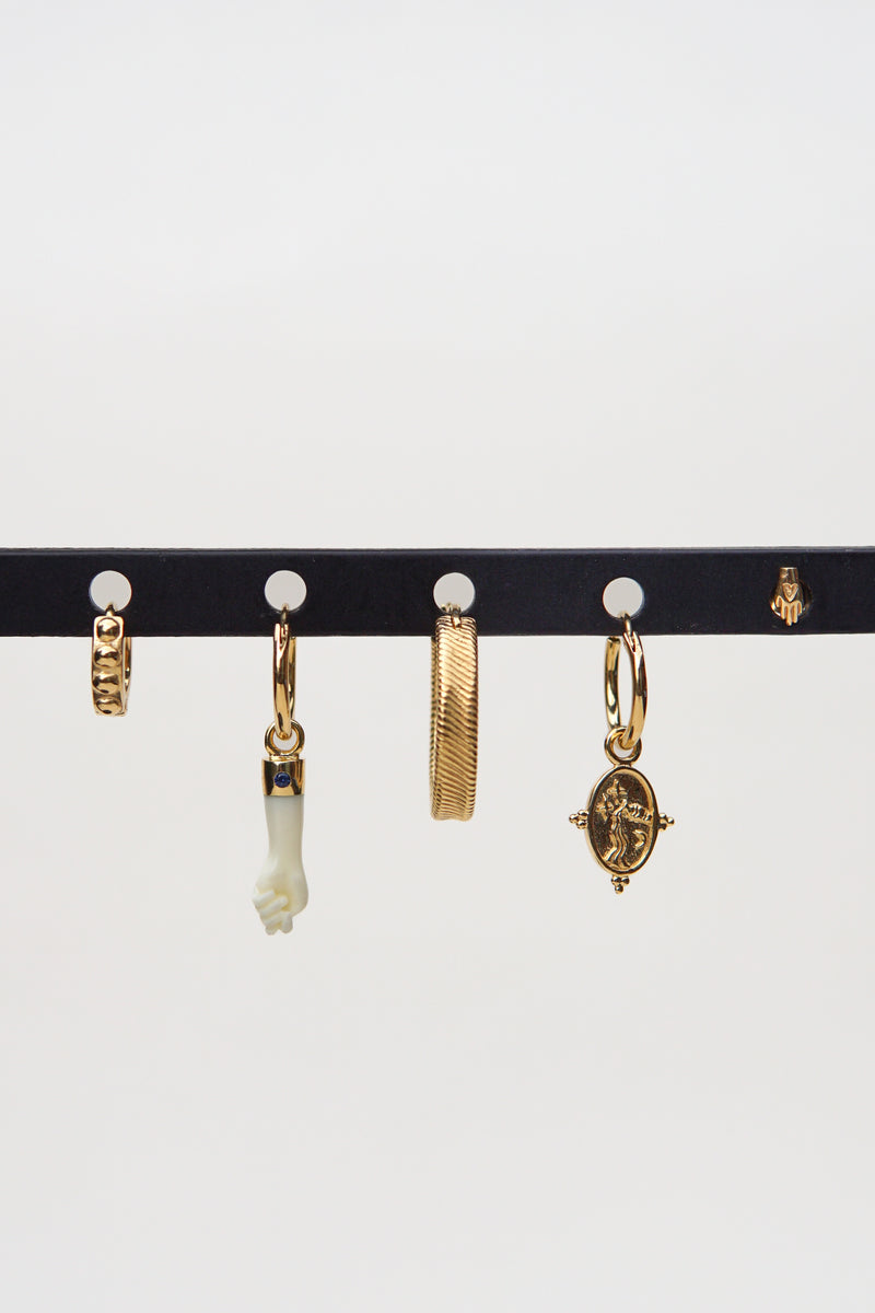 Hamsa hand stud gold plated