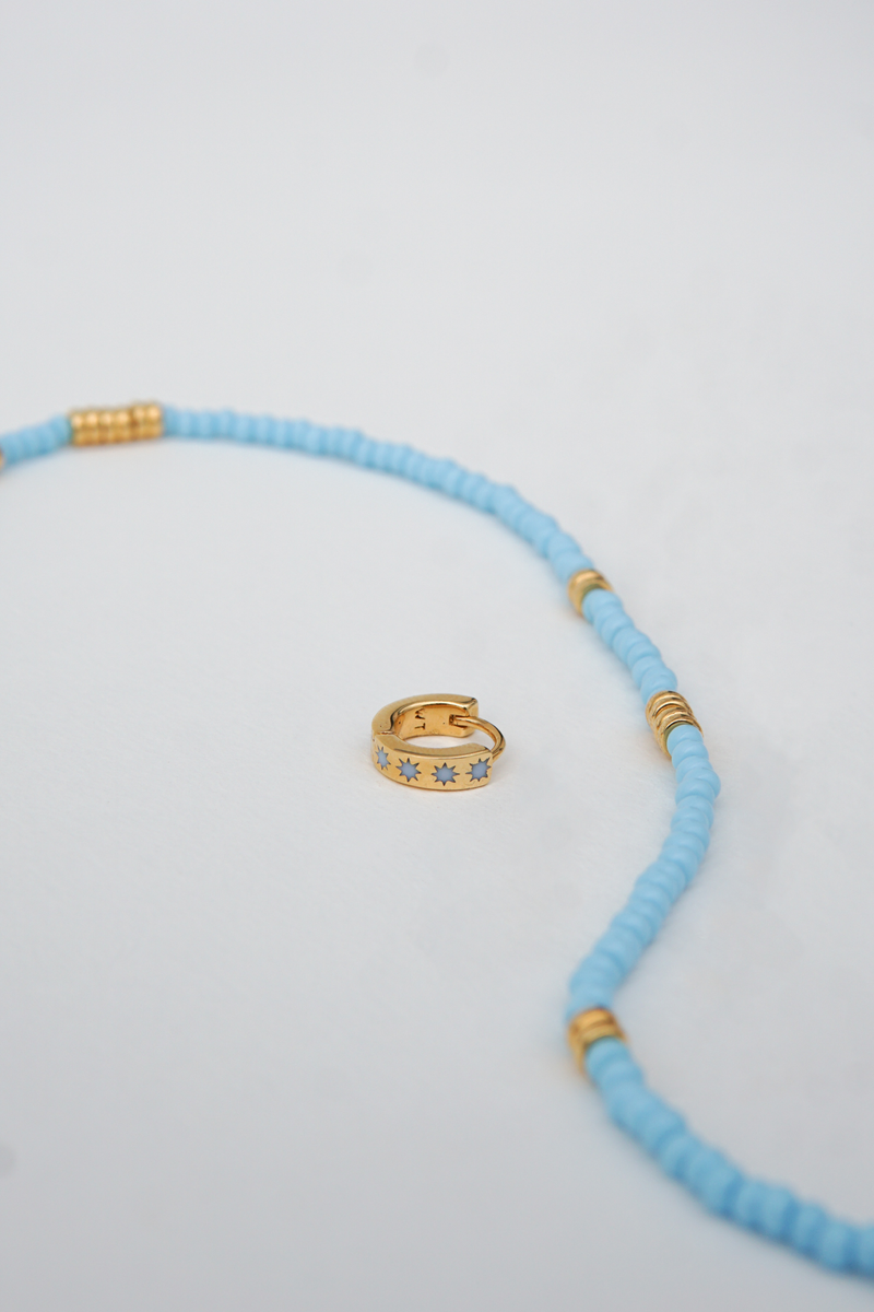 Blue clasp necklace gold plated