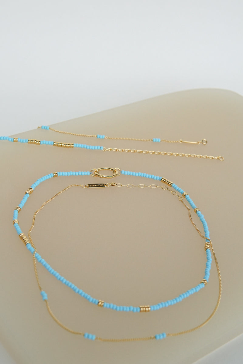 Blue clasp necklace gold plated