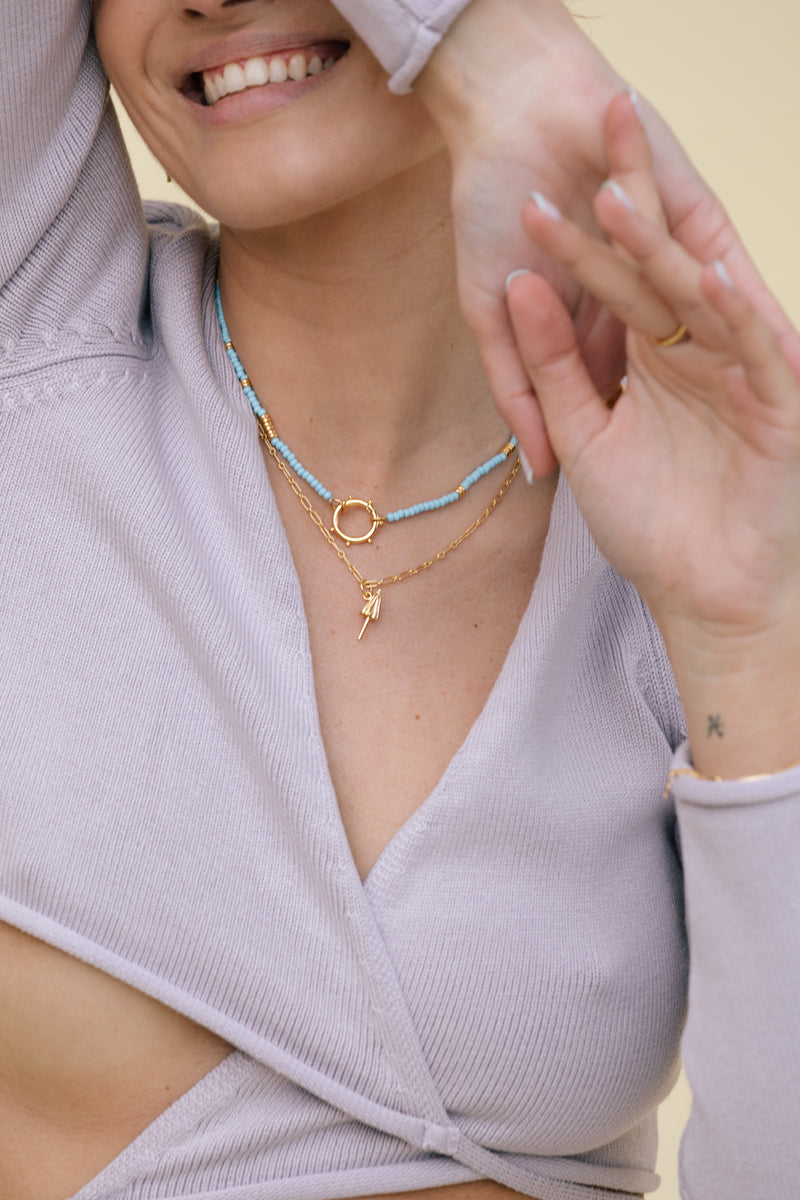 Blue clasp necklace gold plated