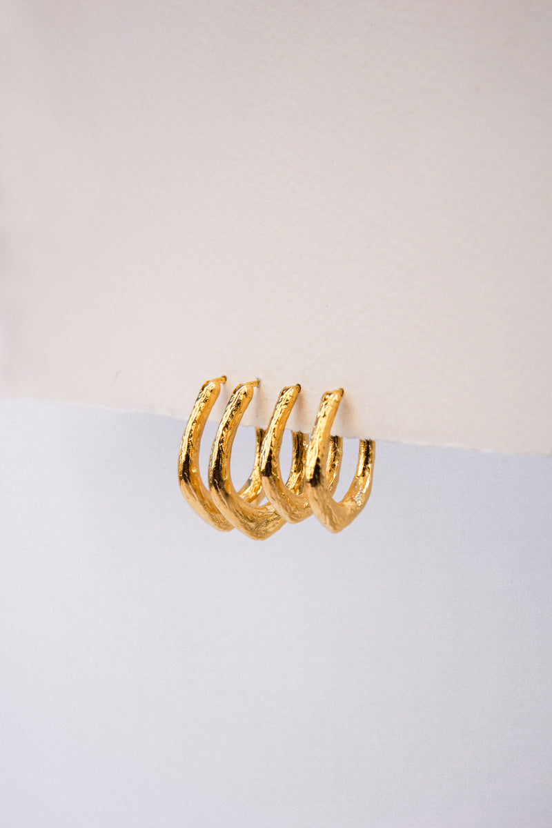 Organic Hammered Oval Hoop Gold Plated (20mm)