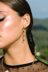 Black dotted chain earring gold plated 