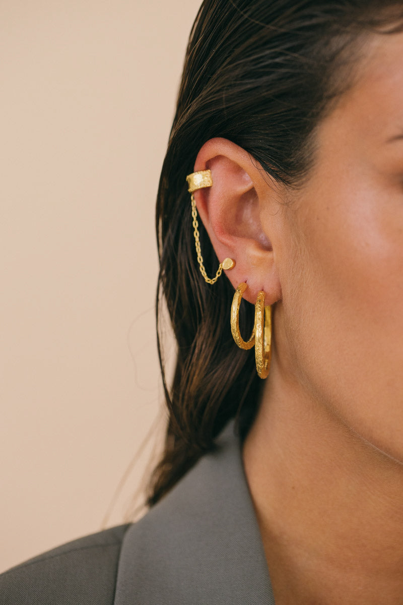 Wanderlust hammered hoop gold plated (24mm)