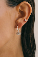 Rosario fan earring silver 