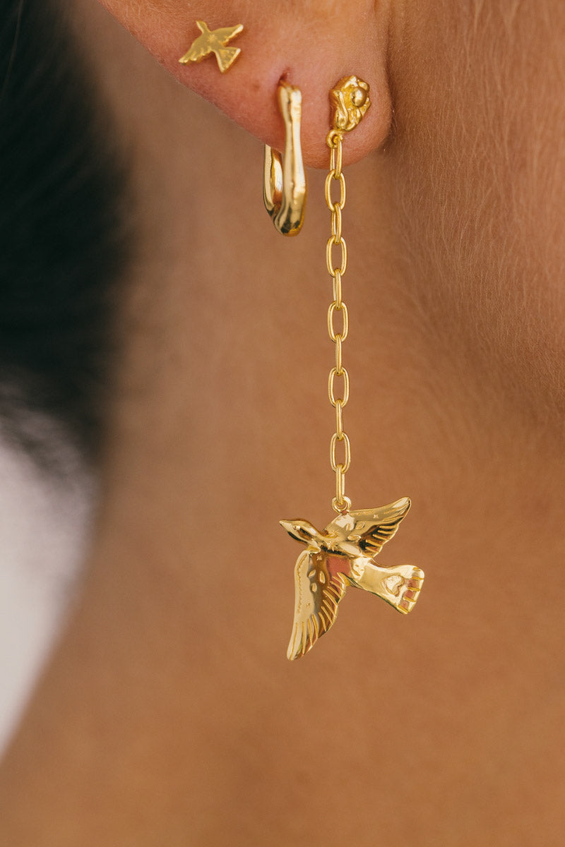 Lucky swallow chain earring gold plated 