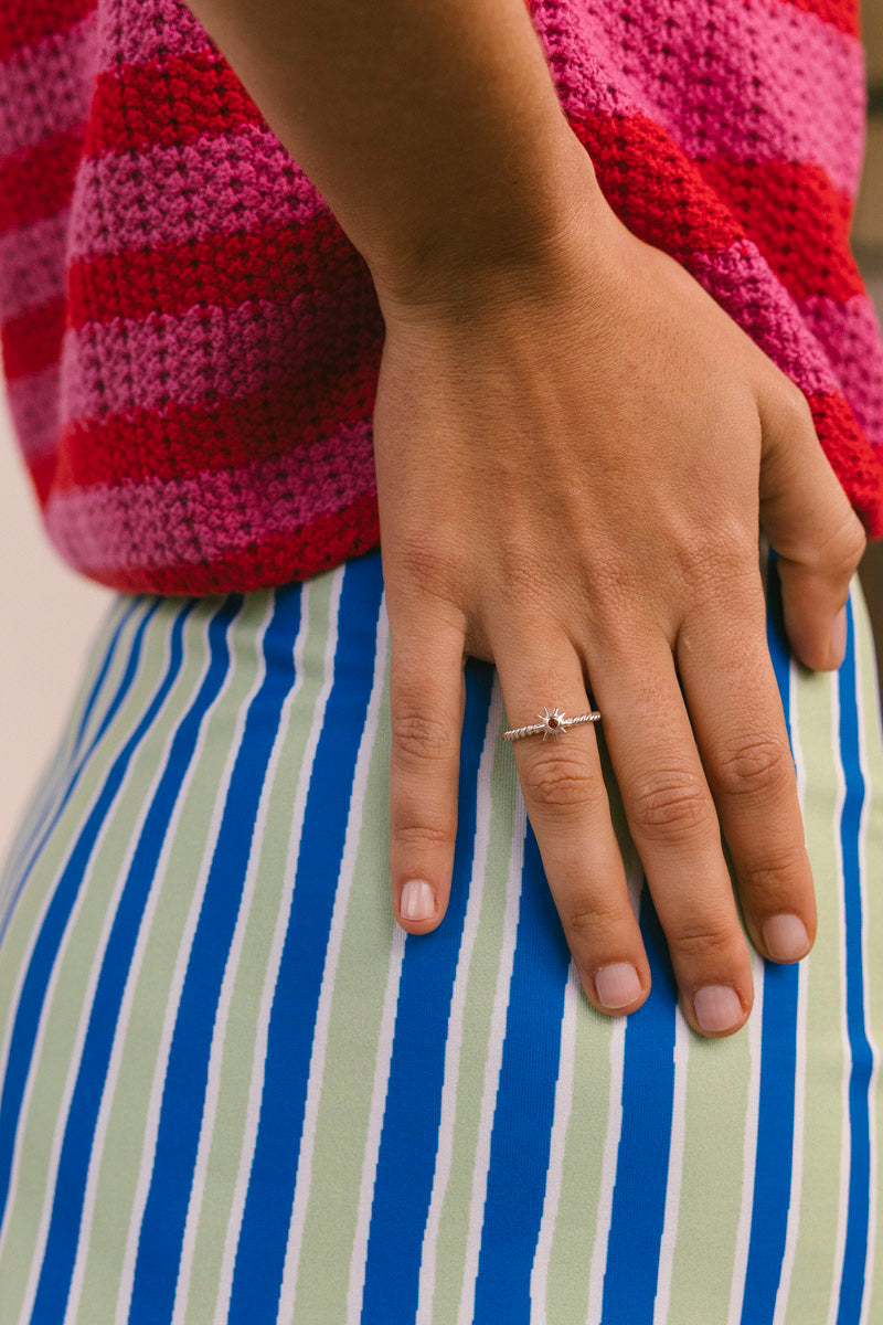 Twisting Sunshine Ring Silver
