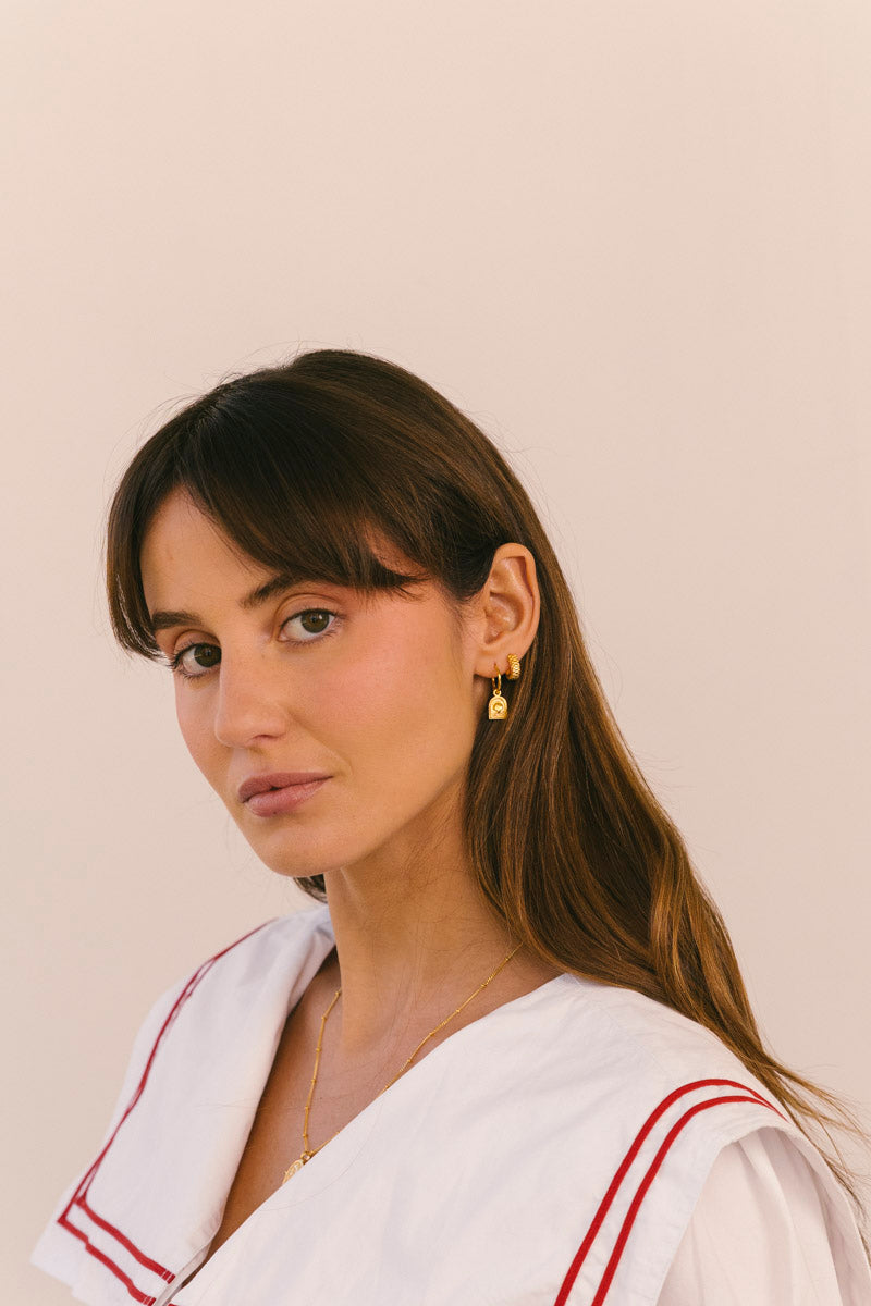 Scallop Medallion Hoop Gold Plated