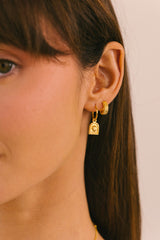 Scallop Medallion Hoop Gold Plated