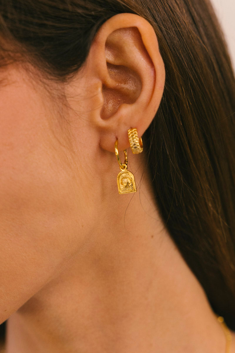 Scales Huggie Gold Plated