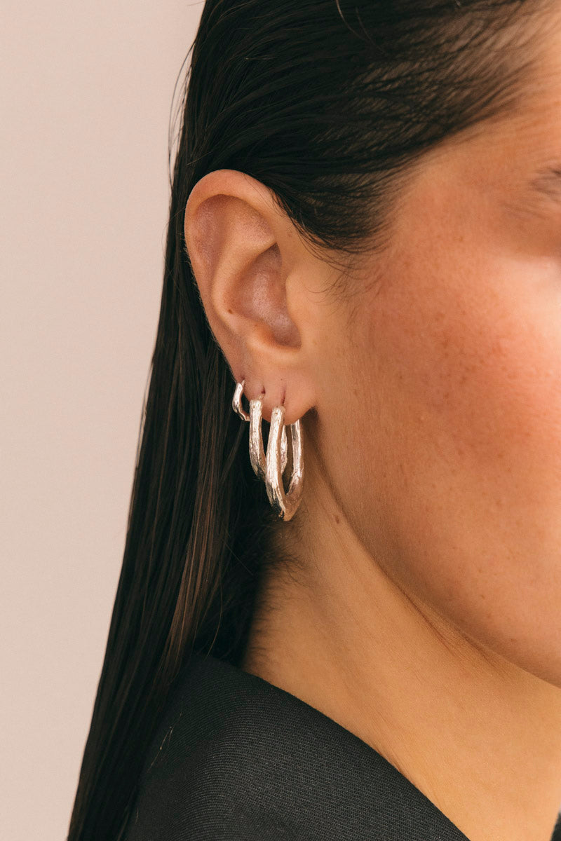 Organic Hammered Oval Hoop Silver (20 mm)