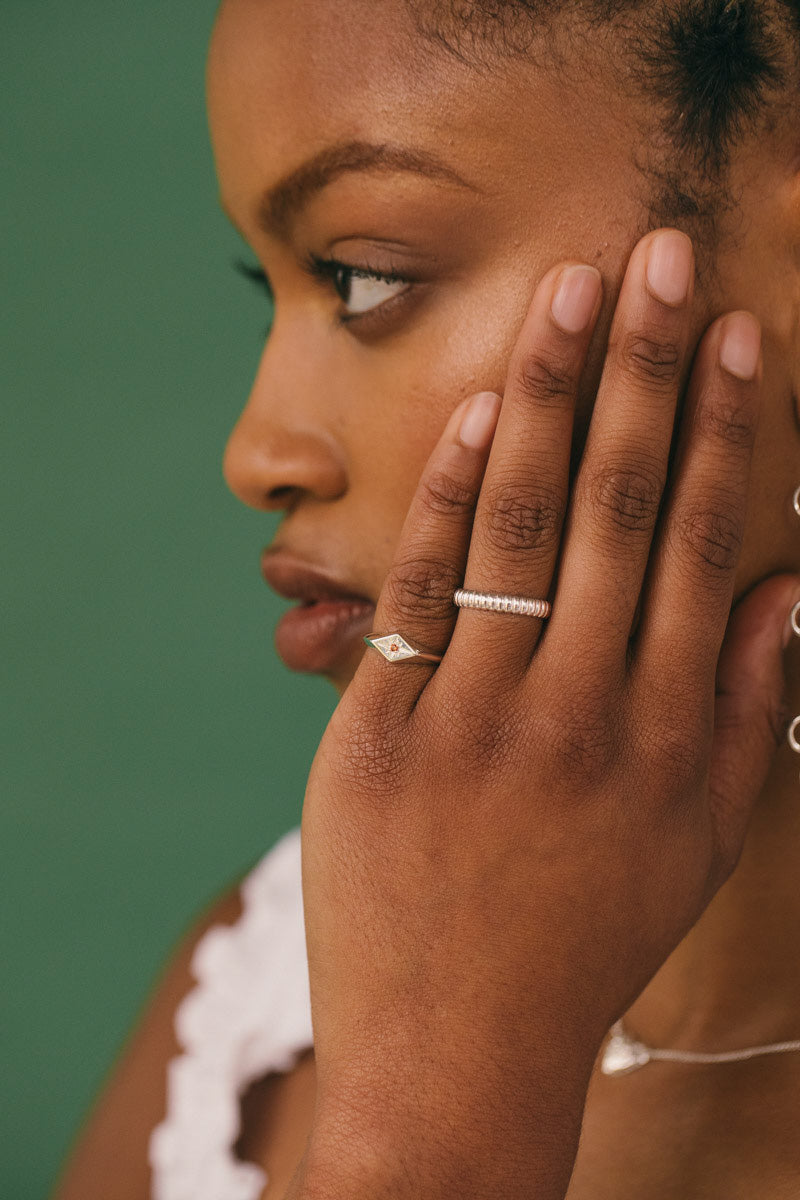 Sunlit Signet Pinky Ring Silver