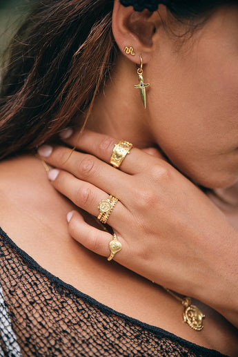 Serpant Stud Gold Plated
