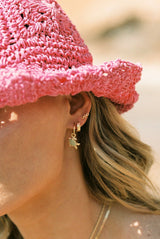 Water ripple huggie gold plated