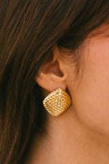 Scales Stud Gold Plated