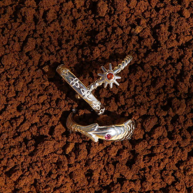 Twisting Sunshine Ring Silver