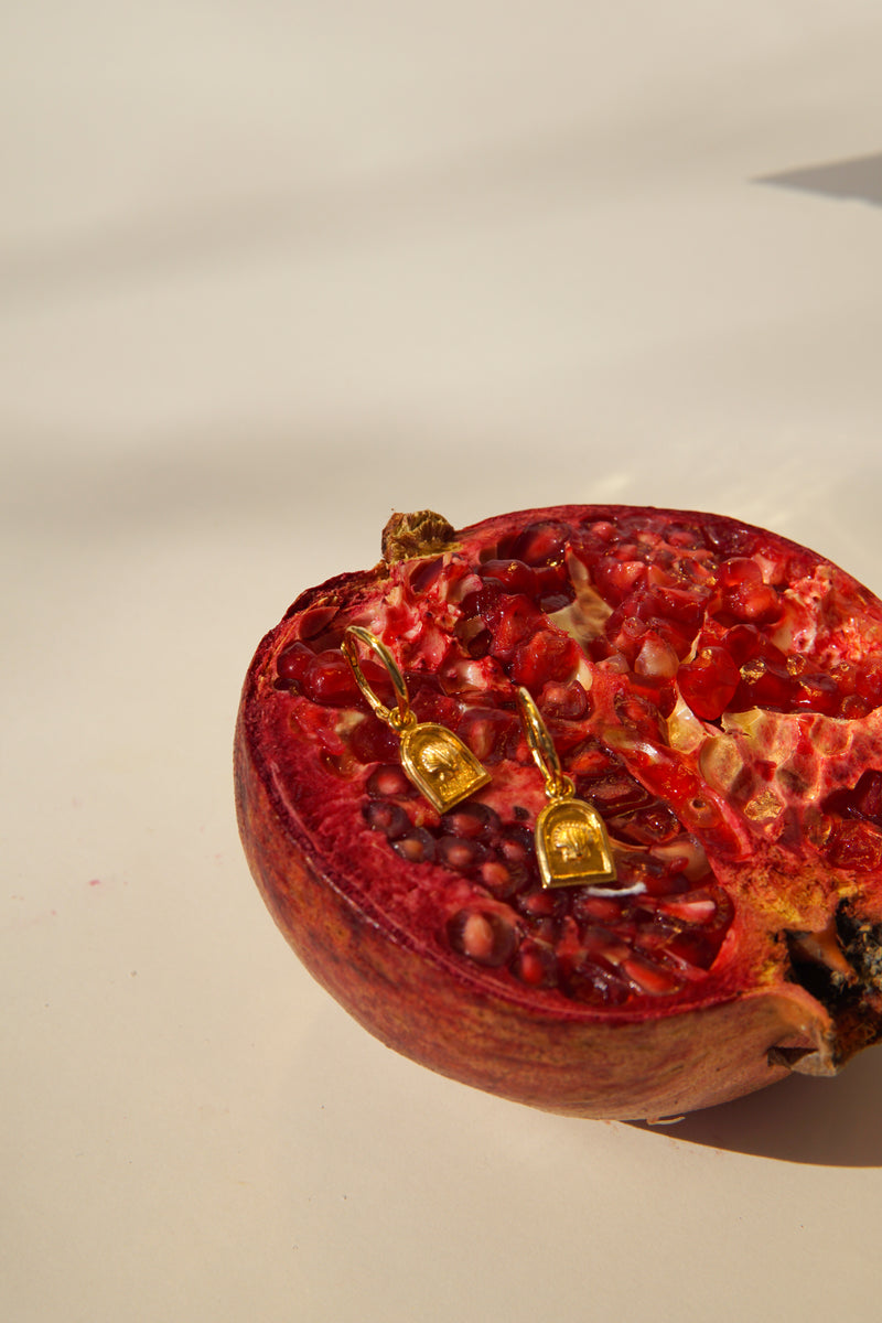 Scallop Medallion Hoop Gold Plated