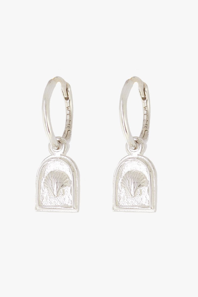 Scallop Medallion Hoop Silver