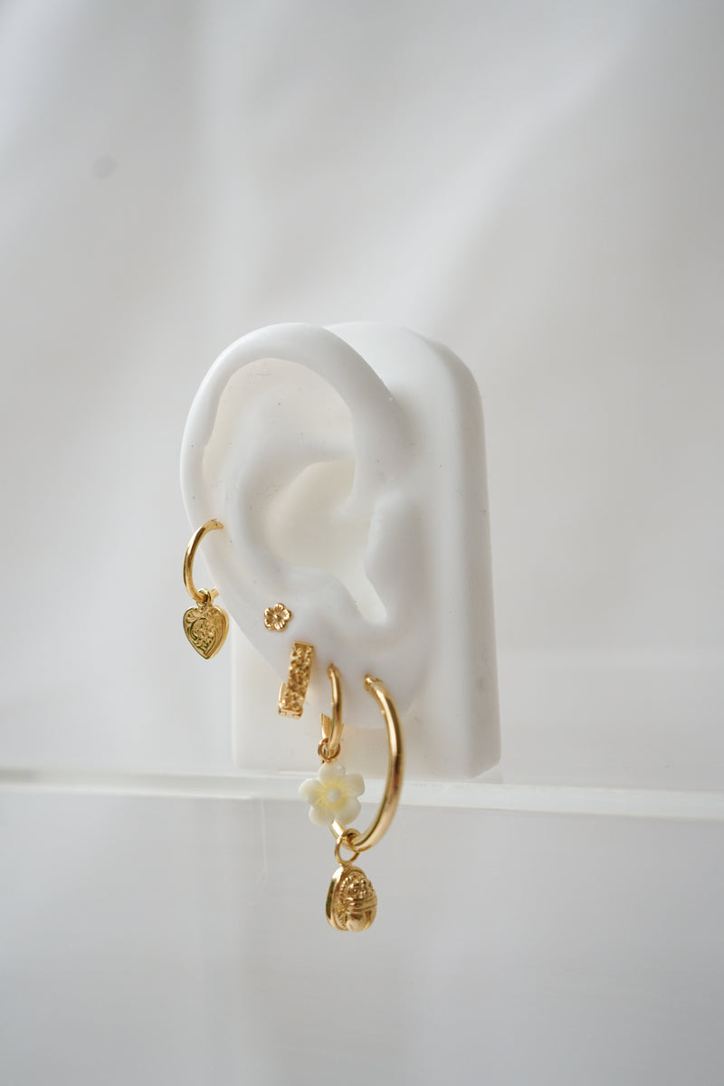 Wild classic earring gold plated medium (25mm)