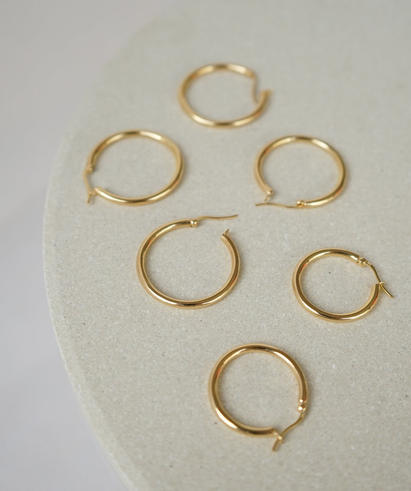 Wild classic earring gold plated medium (25mm)