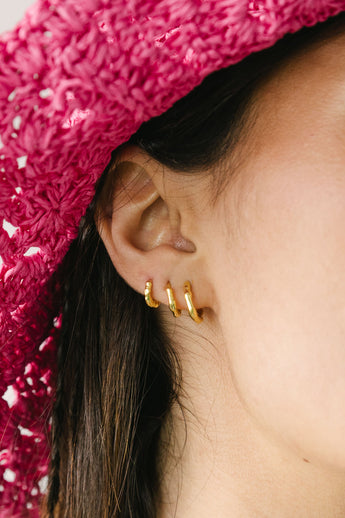Hammered hoop gold plated small (9mm)