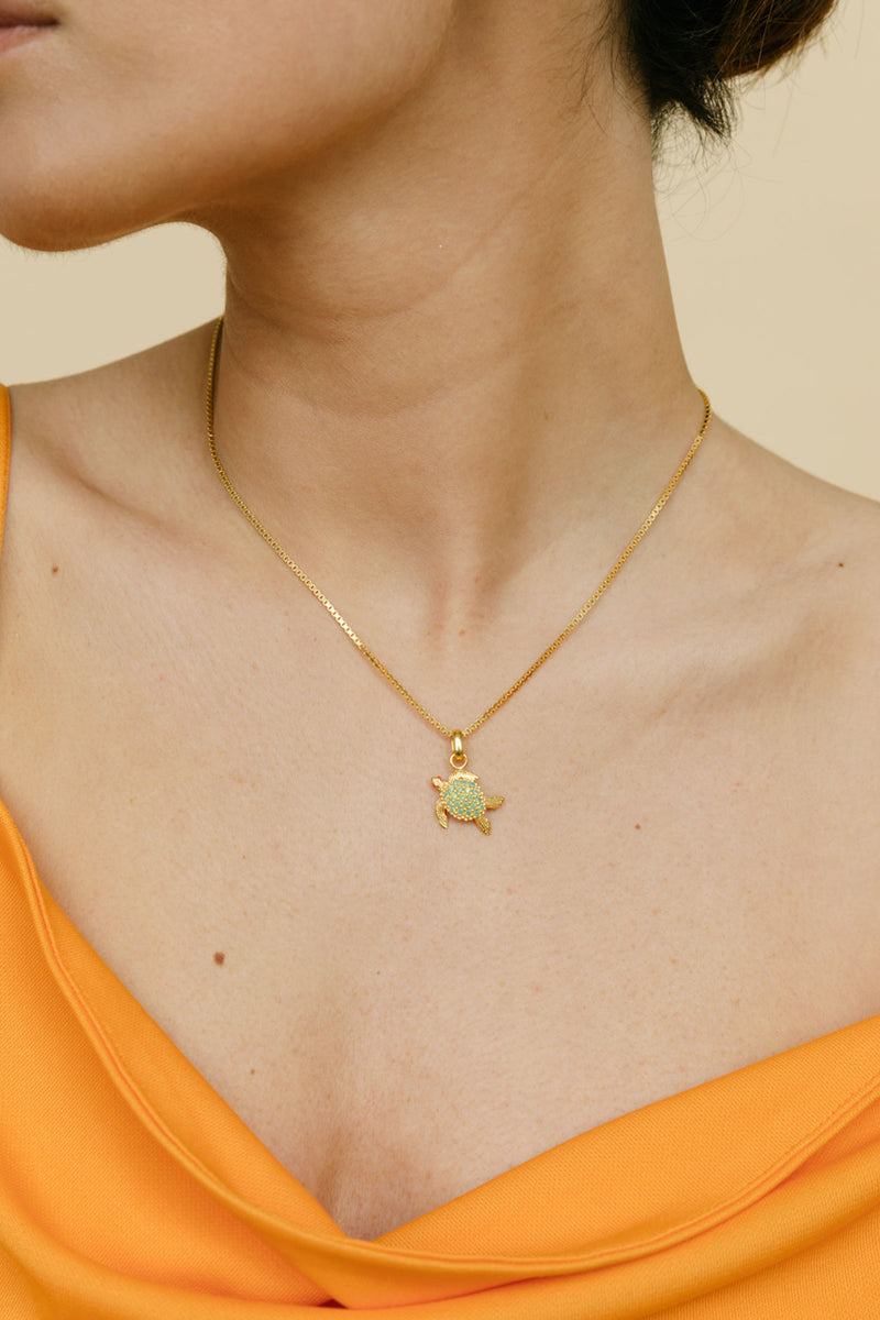 Under the sea turtle necklace gold plated