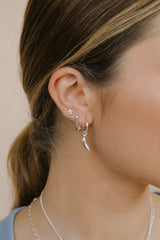 Banana earring silver