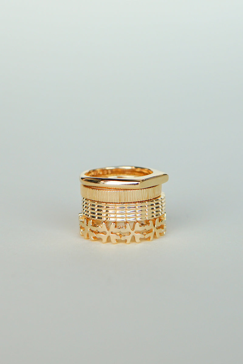 Tiny bar ring gold plated