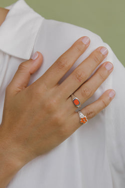 Papaya signet ring silver