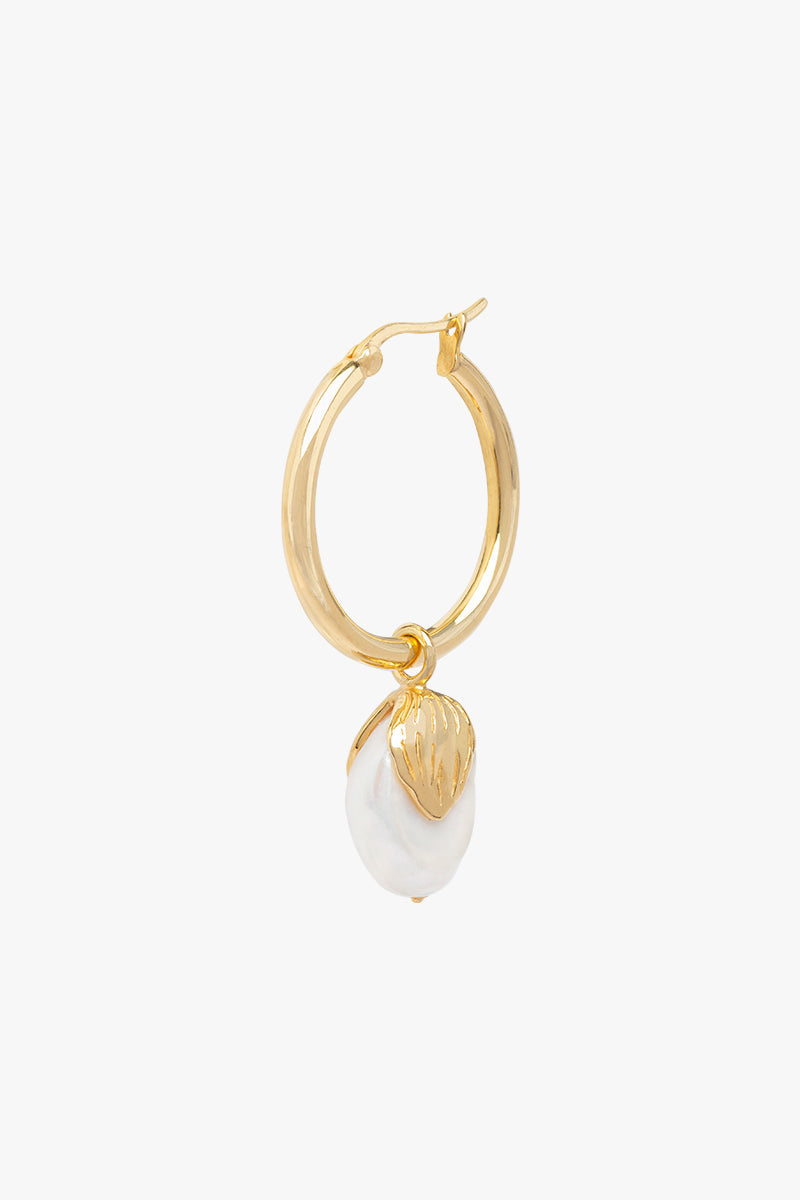Pearl leaf earring gold plated