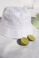 White dots bucket hat
