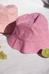 Fuchsia bucket hat