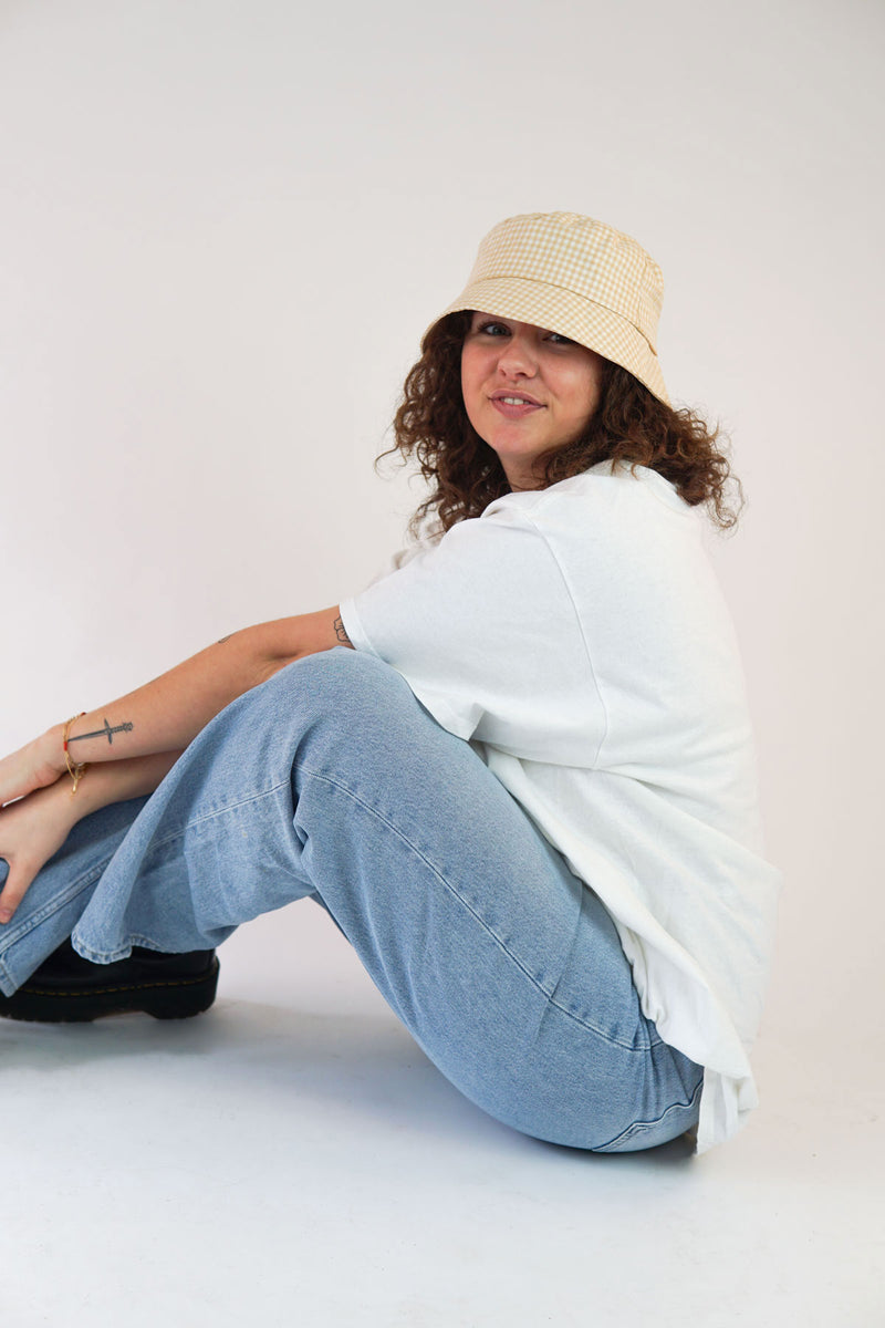 Check mate beige bucket hat